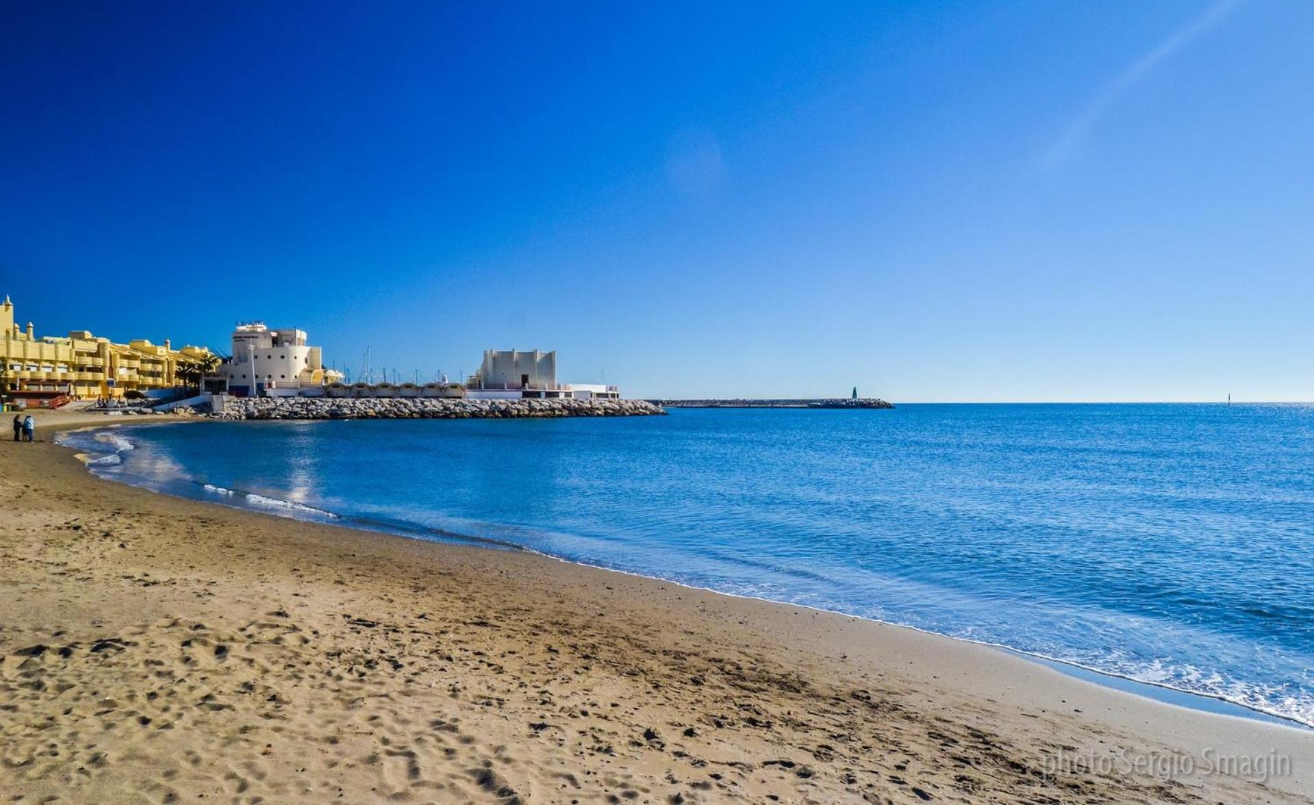 135 Agata Apartamentos. Piscina Y Playa. A Corta Distancia Del Centro. Benalmadena Bagian luar foto