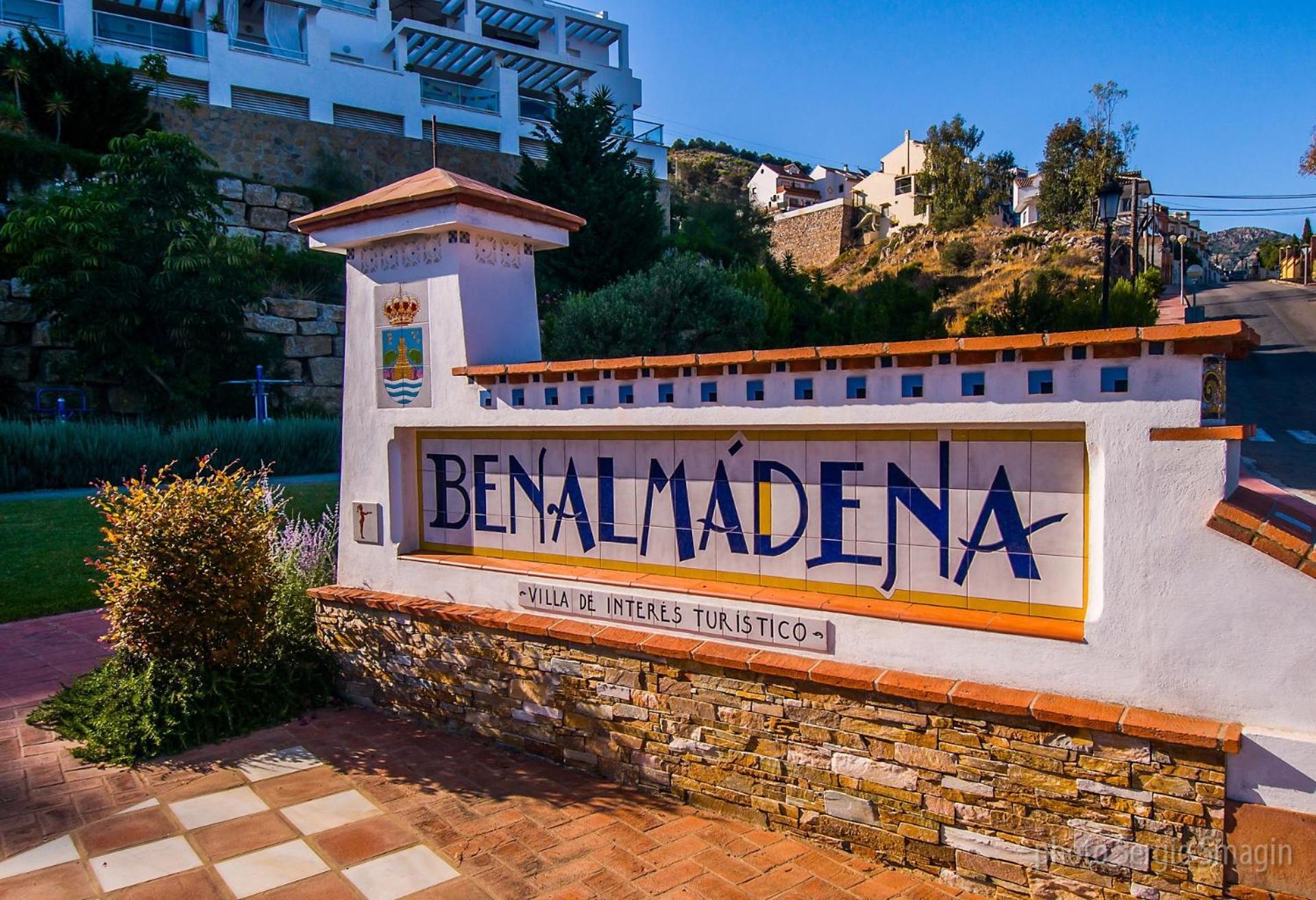 135 Agata Apartamentos. Piscina Y Playa. A Corta Distancia Del Centro. Benalmadena Bagian luar foto