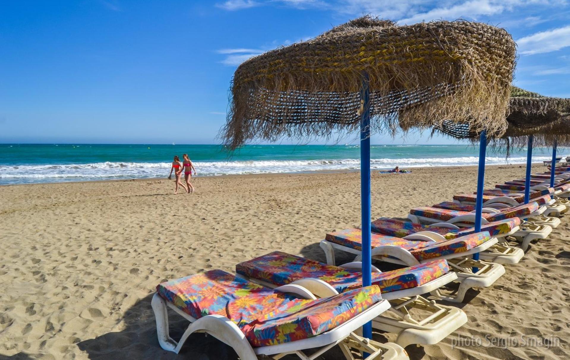 135 Agata Apartamentos. Piscina Y Playa. A Corta Distancia Del Centro. Benalmadena Bagian luar foto